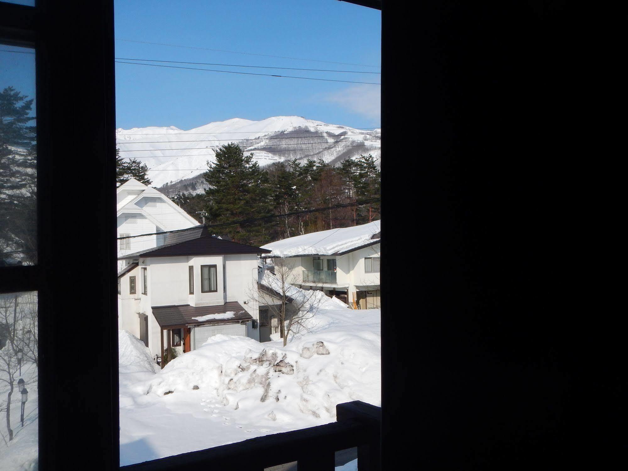 Mt Hakuba Backpackers Hostel Eksteriør bilde